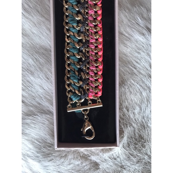 Victoria’s Secret bracelet - Picture 8 of 8